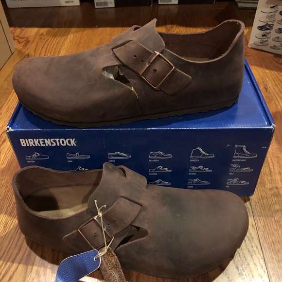 mens narrow slip on shoes